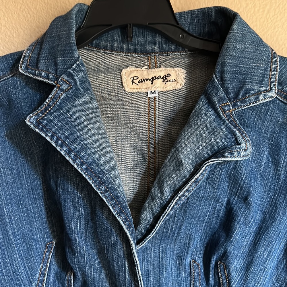Size Medium Rampage Jean Jacket - Picture 3 of 9